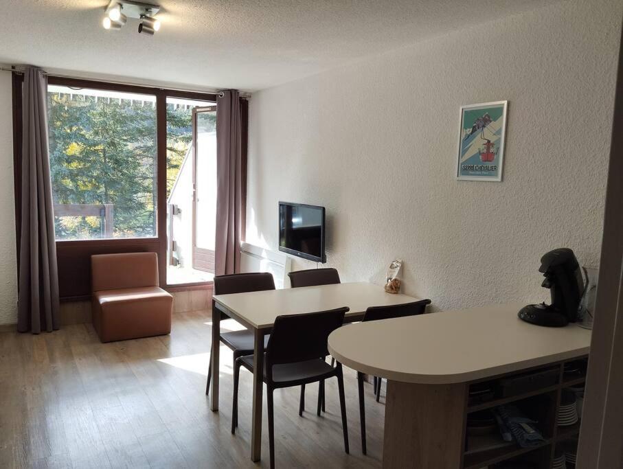 Appartement Idealement Situe Saint-Chaffrey Εξωτερικό φωτογραφία